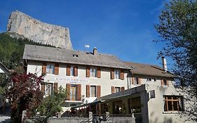 Au Gai Soleil Du Mont-aiguille Chichilianne