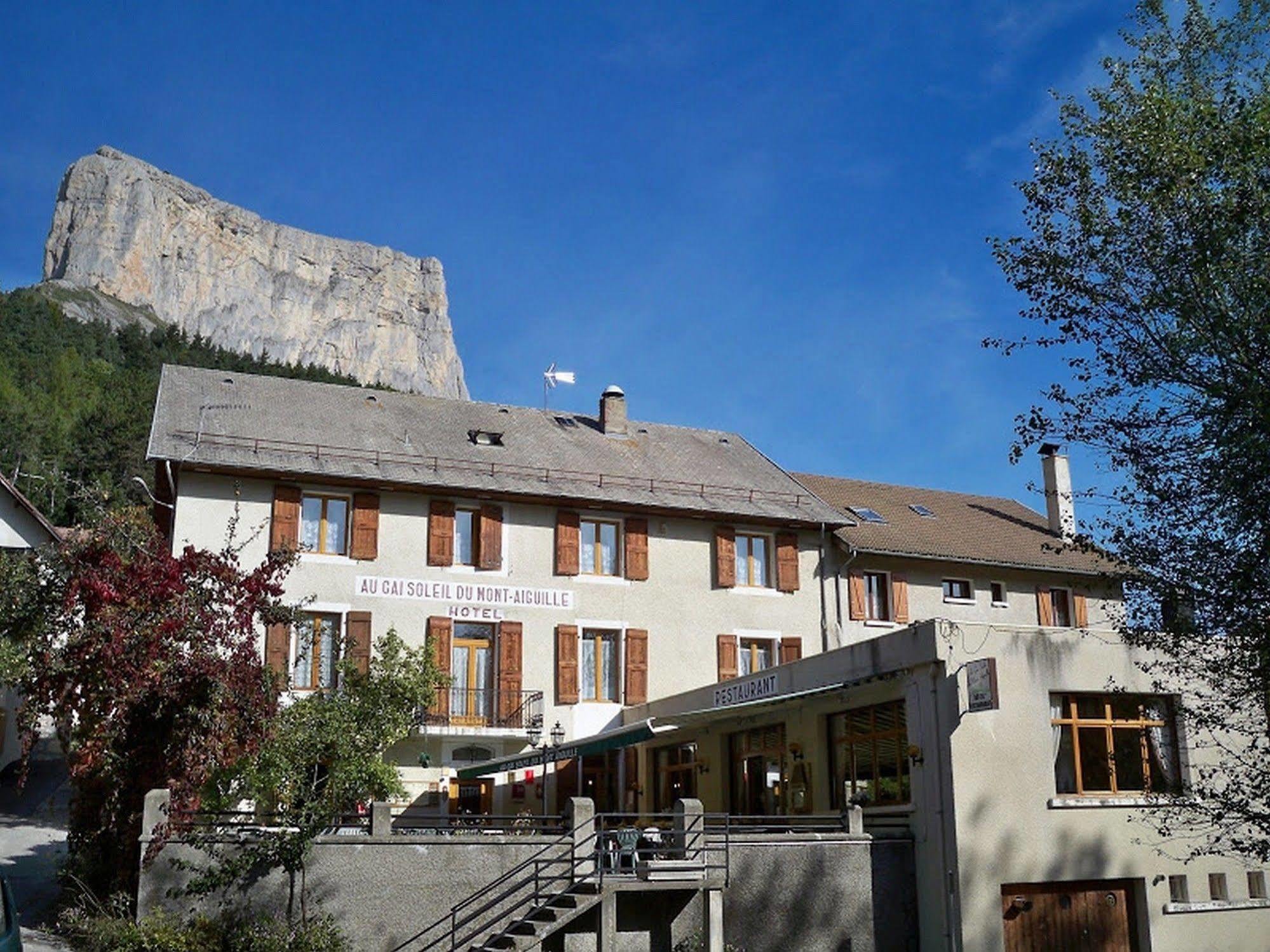 Hotel Au Gai Soleil du Mont-Aiguille à Chichilianne Extérieur photo